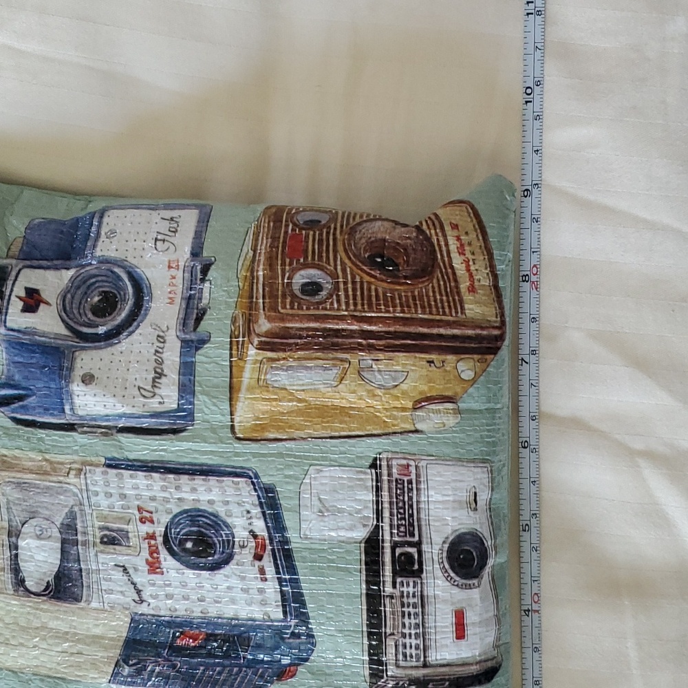Blue Q Cameras Graphic Accessory/Pencil Zipper Bag - Picture 6 of 6